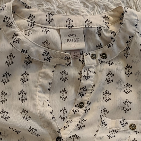 Knox rose patterned tunic - Picture 3 of 3